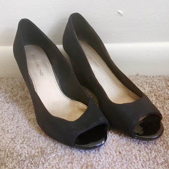 Bandolino Professional Peep Toe Wedges - Picture 2 of 3